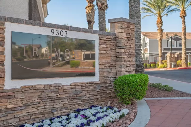 MLS: 2671968 Condo For Sale