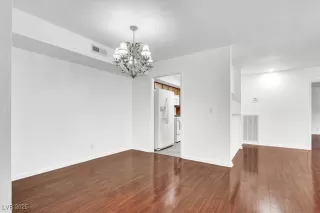 Photo #5: 2671976 Listing 