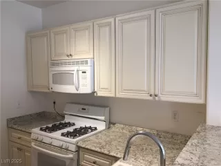 Photo #6: 2671983 Listing 