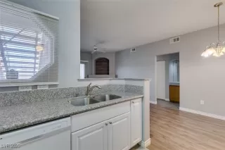 Photo #5: 2671997 Listing 