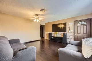 Photo #4: 2672006 Listing 