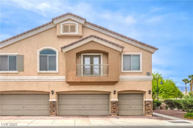 MLS: 2672024 Condo For Sale