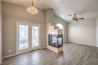 Photo #4: 2672024 Listing 