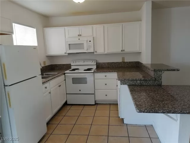 MLS: 2672034 Condo For Sale