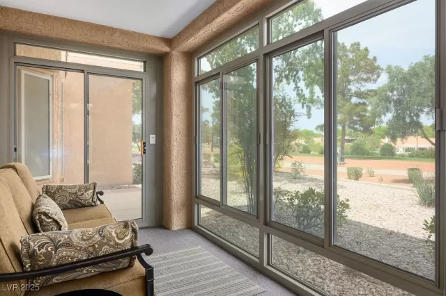 MLS: 2672038 Condo For Sale