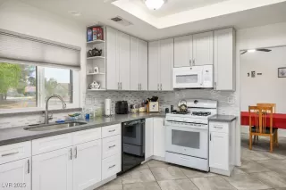 Photo #1: 2672038 Listing