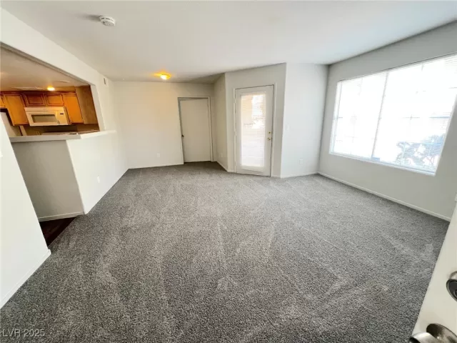 MLS: 2672041 Condo For Sale