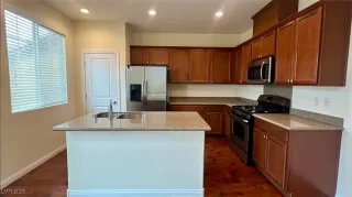 Photo #5: 2672044 Listing 