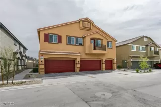 Photo #1: 2672048 Listing 