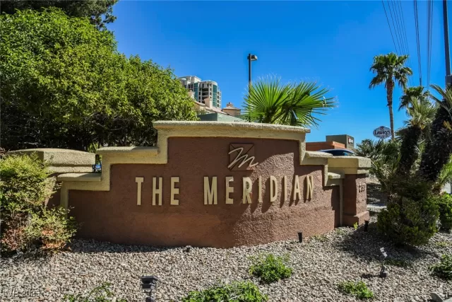 MLS: 2672066 Condo For Sale