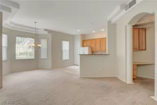 Photo #6: 2672069 Listing