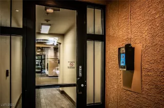 Photo #3: 2672076 Listing 