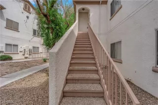 Photo #1: 2672087 Listing 