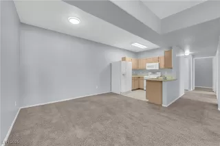 Photo #3: 2672087 Listing 