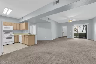 Photo #4: 2672087 Listing 