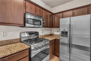 Photo #3: 2672089 Listing