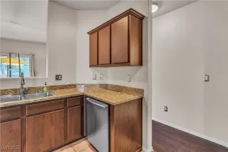 Photo #4: 2672089 Listing