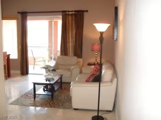 Photo #1: 2672116 Listing 