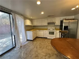 Photo #4: 2672135 Listing 