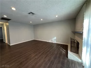 Photo #5: 2672135 Listing 