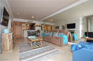 Photo #1: 2672140 Listing 