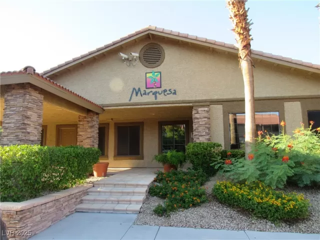 MLS: 2672161 Condo For Sale