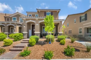 Photo #1: 2672202 Listing 