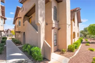 Photo #1: 2672221 Listing
