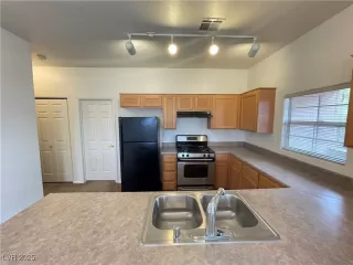 Photo #3: 2672346 Listing 