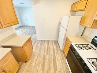 Photo #2: 2672396 Listing 