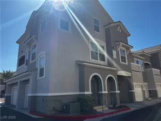 Photo #1: 2672409 Listing 