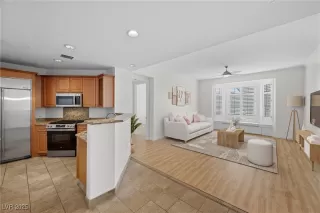 Photo #3: 2672416 Listing