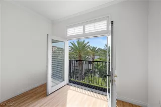 Photo #5: 2672416 Listing