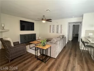 Photo #1: 2672419 Listing 