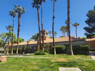 Photo #2: 2672463 Listing