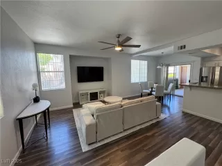 Photo #2: 2672510 Listing