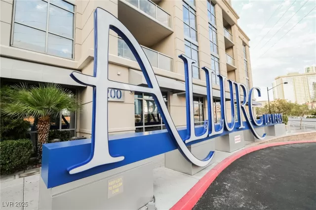 MLS: 2672589 Condo For Sale