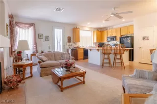 Photo #1: 2672592 Listing 