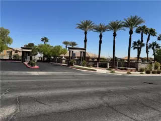 Photo #1: 2672631 Listing