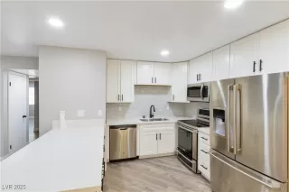 Photo #5: 2672638 Listing 