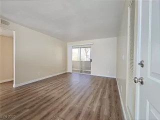 Photo #5: 2672721 Listing 