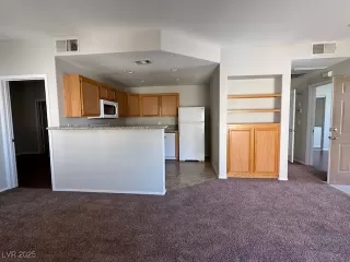 Photo #1: 2672780 Listing 