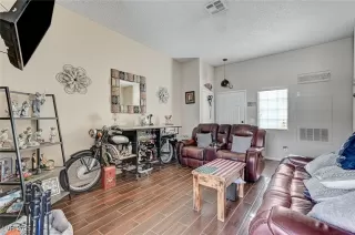 Photo #2: 2672781 Listing