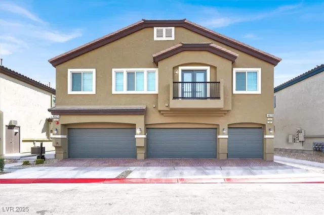 MLS: 2672810 Condo For Sale