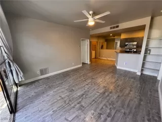 Photo #2: 2672827 Listing