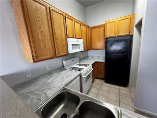 Photo #2: 2672869 Listing 