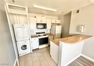 Photo #4: 2672901 Listing 