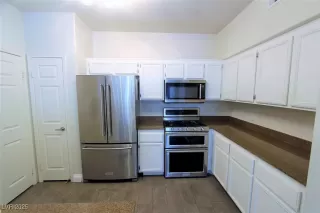 Photo #5: 2672920 Listing 