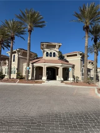 Photo #2: 2672925 Listing