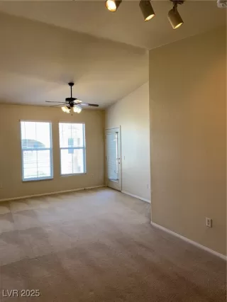 Photo #6: 2672925 Listing